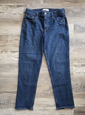 Abercrombie & Fitch The '90s Straight Leg Mid Rise Curve Love Size 29 Regular